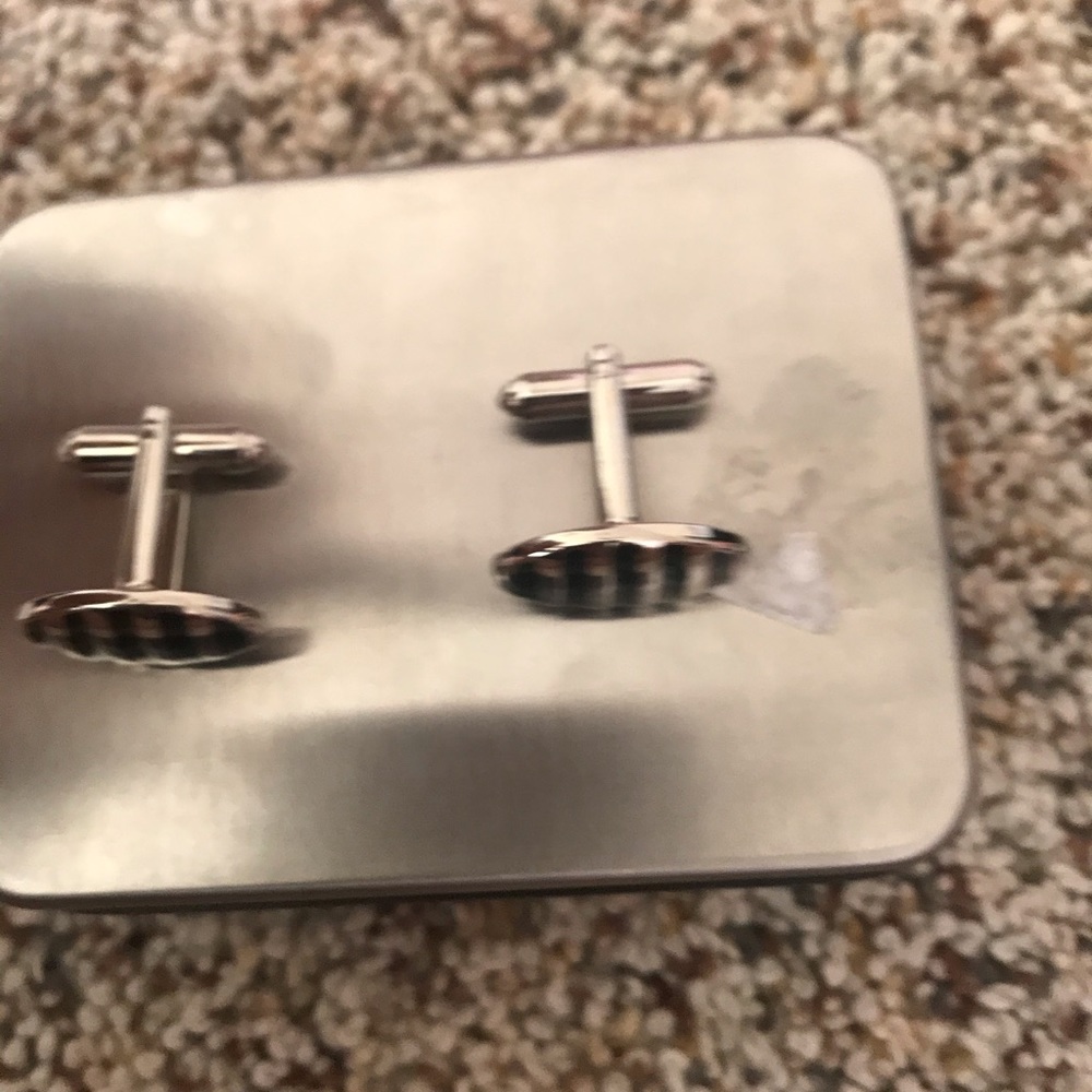 Cuff links - Picture 3 of 3